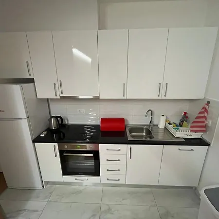 شقة Apartman Luca